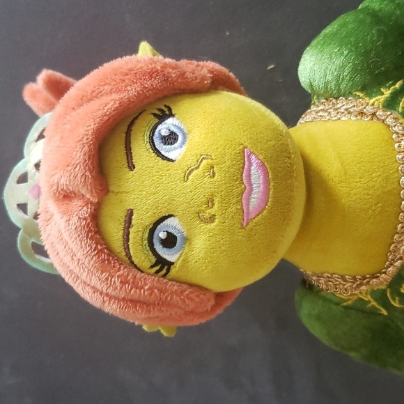 Universal Studios DreamWorks 17" Princess Fiona Shrek 4-D Plush Doll Toy - Picture 4 of 7